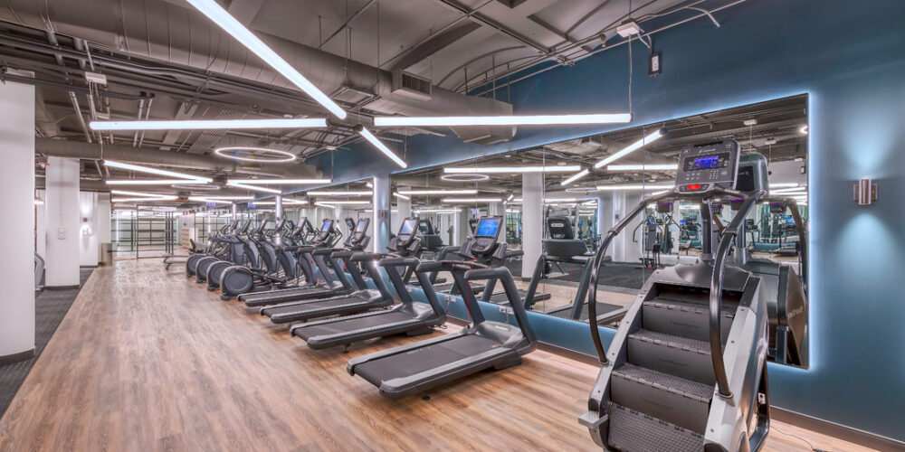 1 S State Amenities
